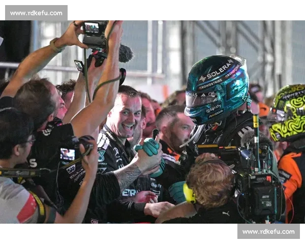 F1大奖赛全球赛程精彩回顾与车队车手最新表现分析 F1大奖赛全球赛程精彩回顾与车队车手最新表现分析