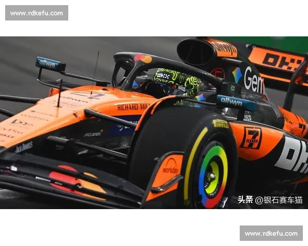 F1正赛惊险瞬间解析多车碰撞背后原因与影响 F1正赛惊险瞬间解析多车碰撞背后原因与影响
